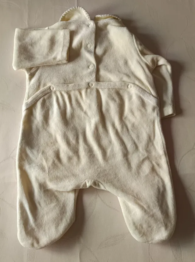 Ropita bebé 1 mes, varias prendas