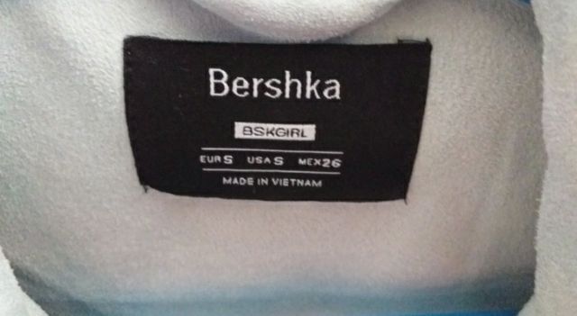 Cazadora de Bershka