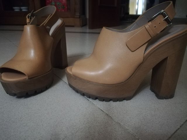 zancos Zara madera nuevos