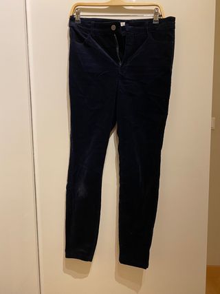 Pantalon pana mini de Springfield de segunda mano por 4 EUR en Elche en  WALLAPOP