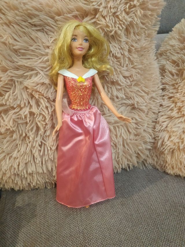 2 Princesas Disney Aurora y Rapunzel