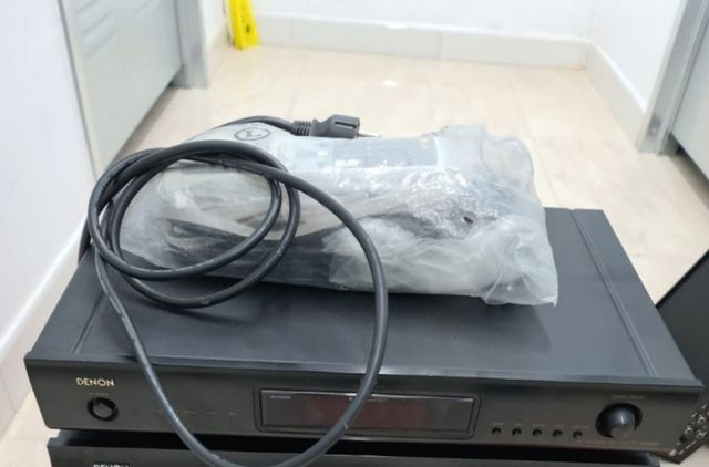 Radio Denon seminuevo