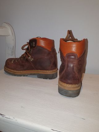 Botas de montaña enduro T2IN de segunda mano por 39 EUR en Getafe en  WALLAPOP