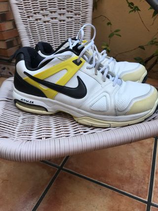 Nike air max padel tenis de segunda mano por 30 EUR en Loeches en WALLAPOP