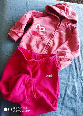 Chándal puma bebé niña de segunda mano por 12 EUR en O Barco de Valdeorras  en WALLAPOP
