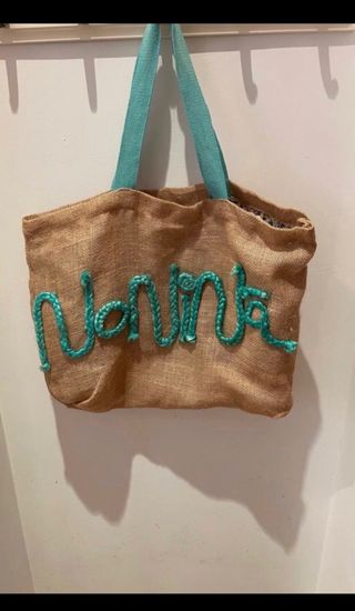 Bolso de rafia de Noniná de segunda mano por 15 EUR en Valencia en WALLAPOP