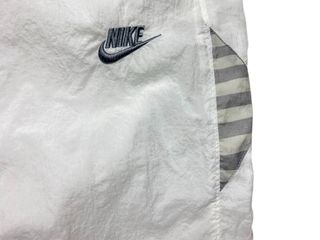 Pantalón Nike x Parra 2018 de segunda mano por 59,95 EUR en Madrid en  WALLAPOP
