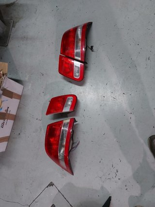 Pilotos traseros saab