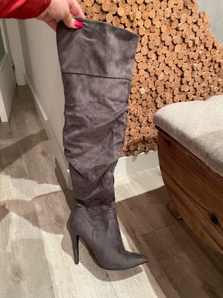 Botas mosqueteras XL de segunda mano por 37 EUR en Barcelona en WALLAPOP