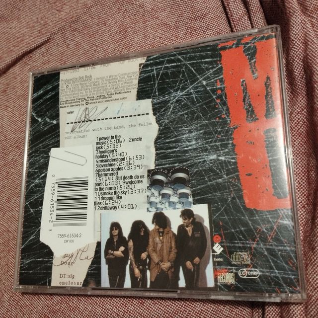 MOTLEY CRUE sin titulo 94 CD