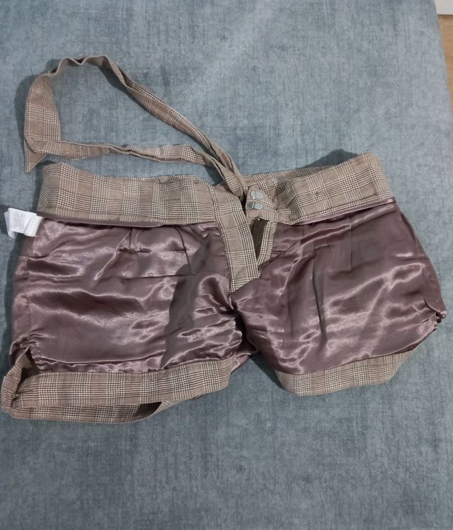 pantalón corto de brillo stradivarius