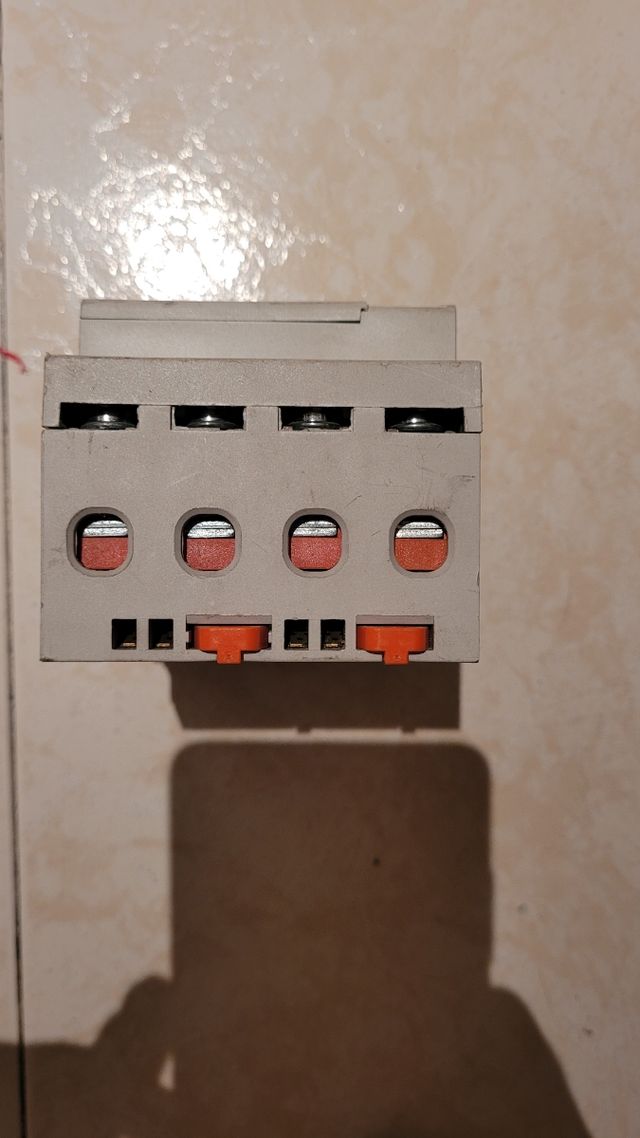 INTERRUPTOR/DIFERENCIAL GEWISS