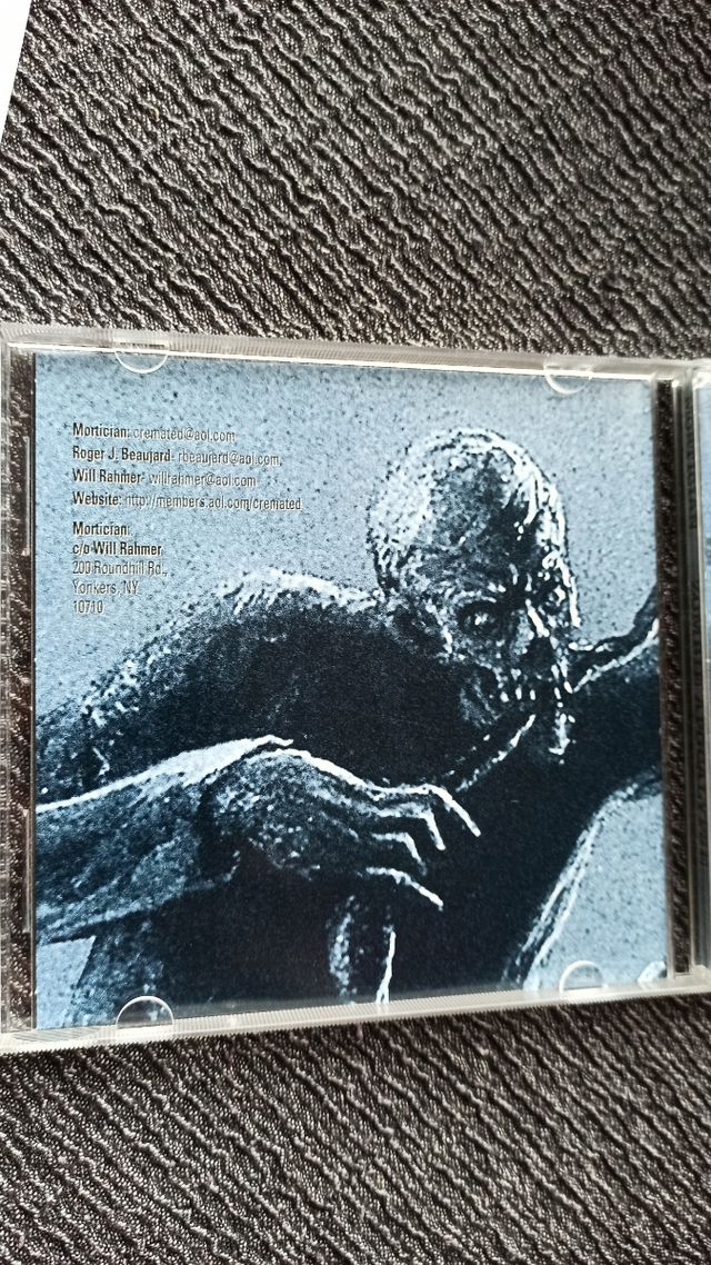 mortician, zombie apocalypse