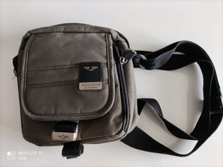 Bandolera Dockers de segunda mano por 10 EUR en Barbera del Valles en  WALLAPOP