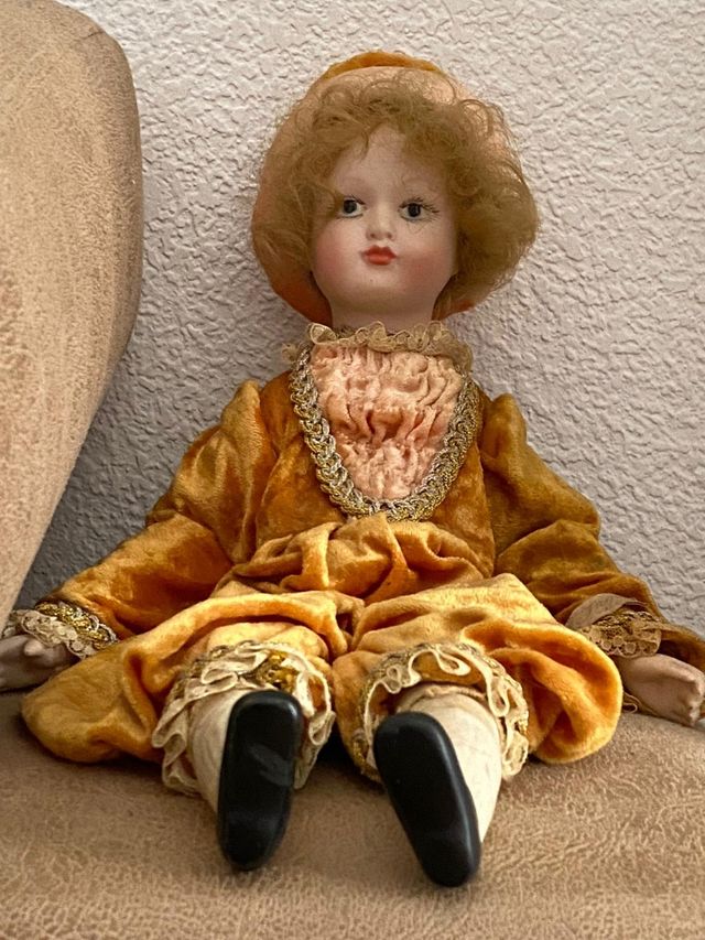 muñeca de porcelana