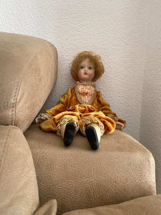 muñeca de porcelana