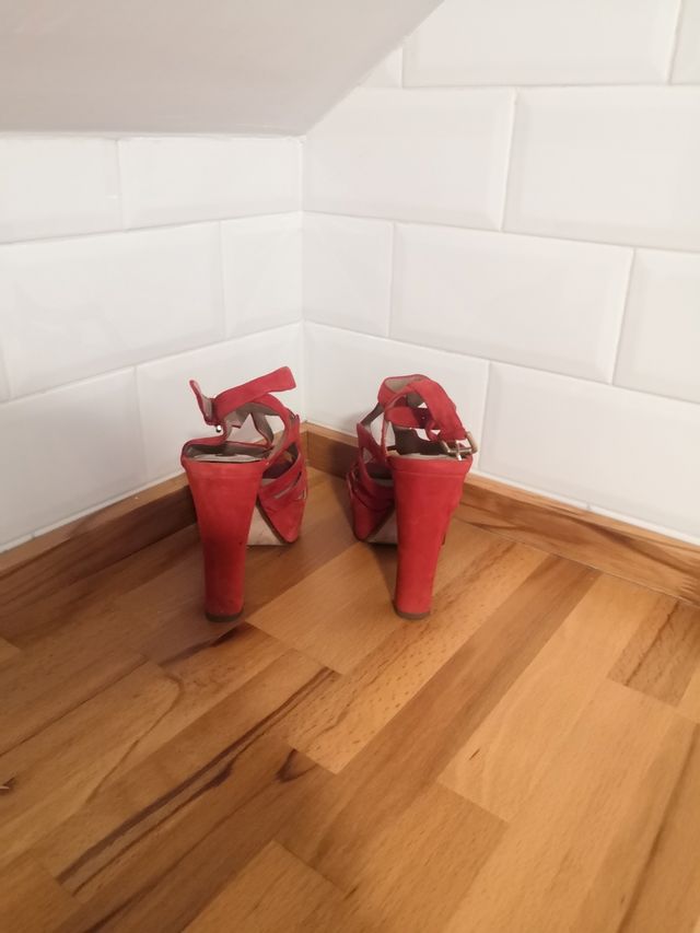 Sandalias tacón talla 37 color rojo coral
