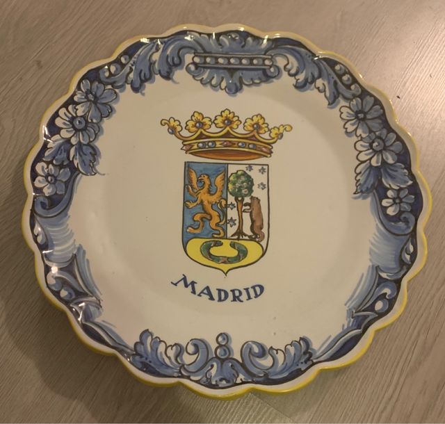 Plato de cerámica de Talavera