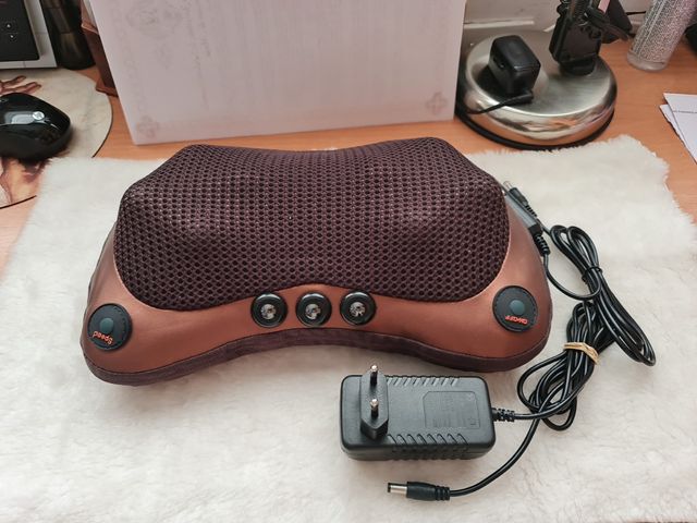 Aparato de masaje por bolas giratorias