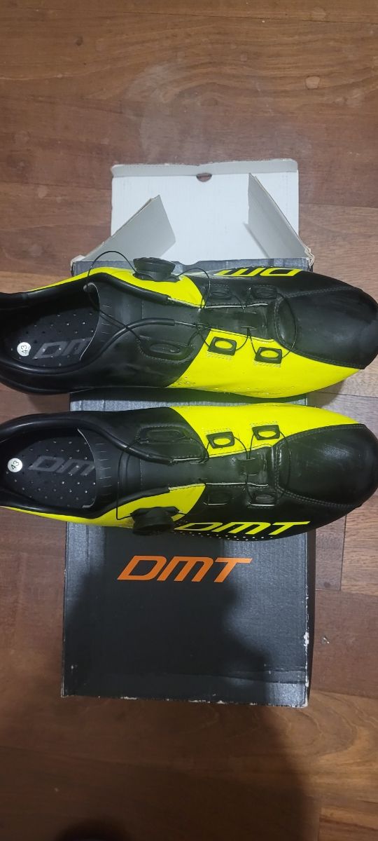 se vende botas ciclismo carretera marca DMT