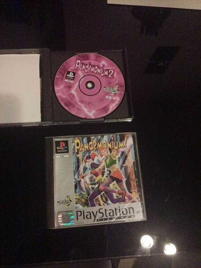 play1 pandemónium 1 y 2