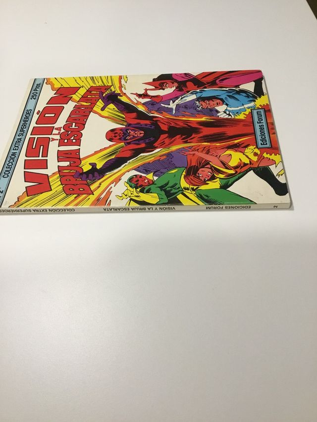 Marvel Visión y la bruja escarlata