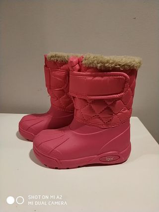 Botas de nieve Igor 25 de segunda mano por 5 EUR en Villaviciosa en WALLAPOP