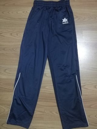 Pantalón chándal Luanvi de segunda mano por 3 EUR en Yecla en WALLAPOP