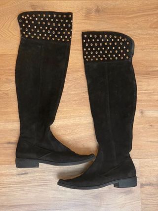 Botas mosqueteras de ante - Cuple de segunda mano por 45 EUR en Cádiz en  WALLAPOP