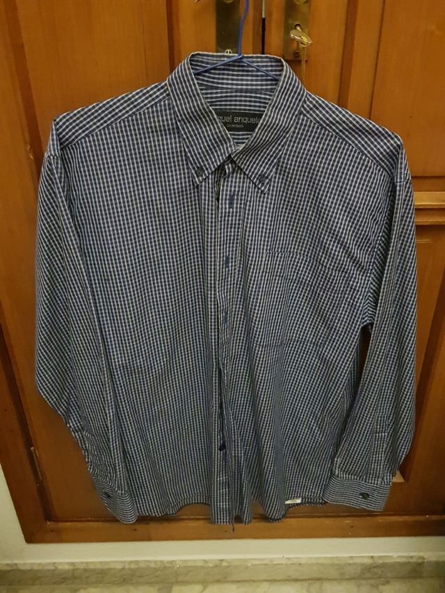 Camisa a cuadros azul