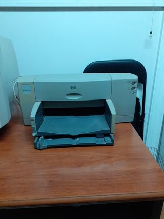 Impresora HP deskjet 845c de segunda mano por 15 EUR en La Cañada de San  Urbano en WALLAPOP