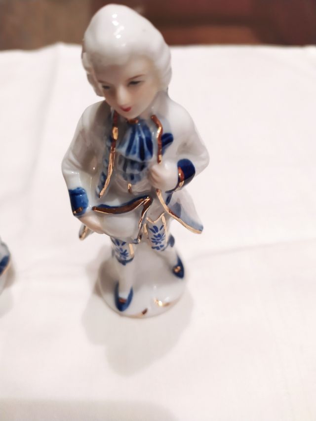 Figuras variadas, Jarrita y cajita