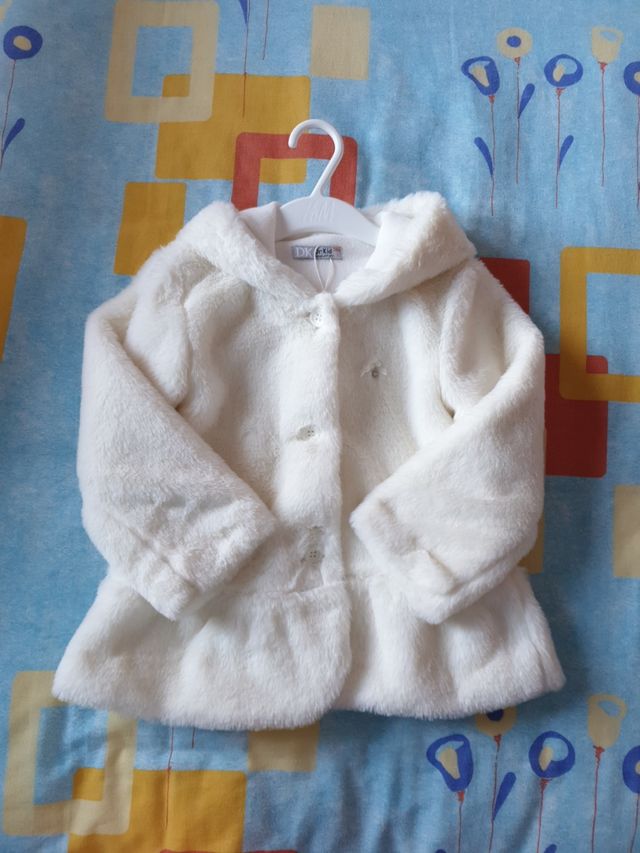 Abrigo SIN ESTRENAR, 36 meses.