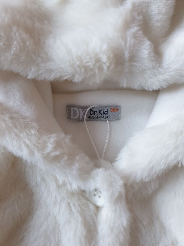 Abrigo SIN ESTRENAR, 36 meses.