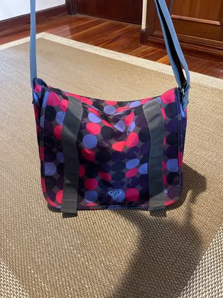 Bandolera bolso mochila de roxy para clase de segunda mano por 14 EUR en  Santander en WALLAPOP