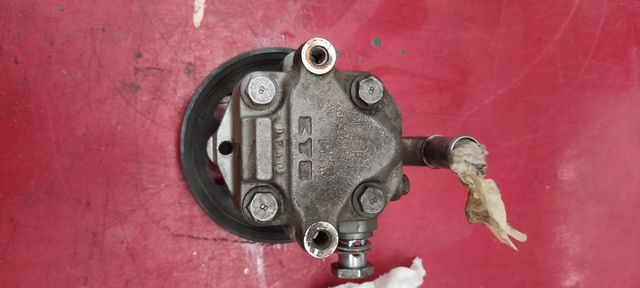 BOMBA DIRECCIÓN W. CADDY 2K0422154AES