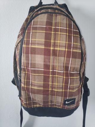 MOCHILA NIKE cuadros de segunda mano por 24,99 EUR en Zaragoza en WALLAPOP