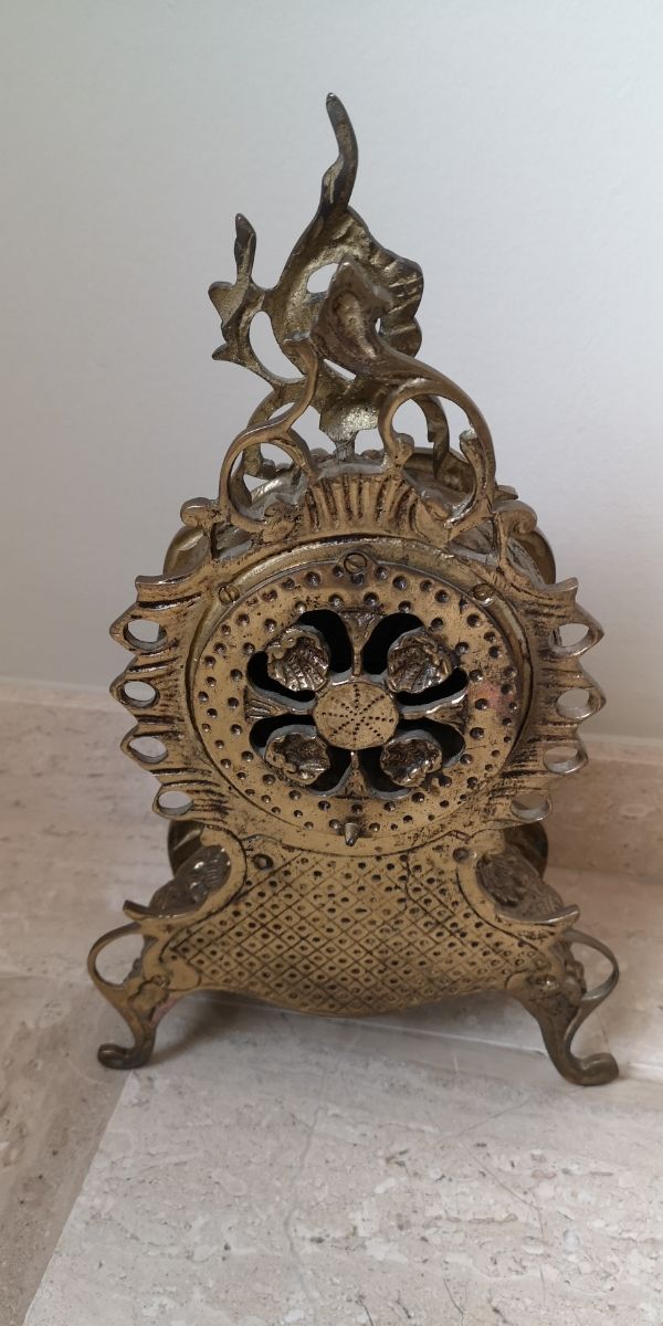 Reloj antiguo de bronce