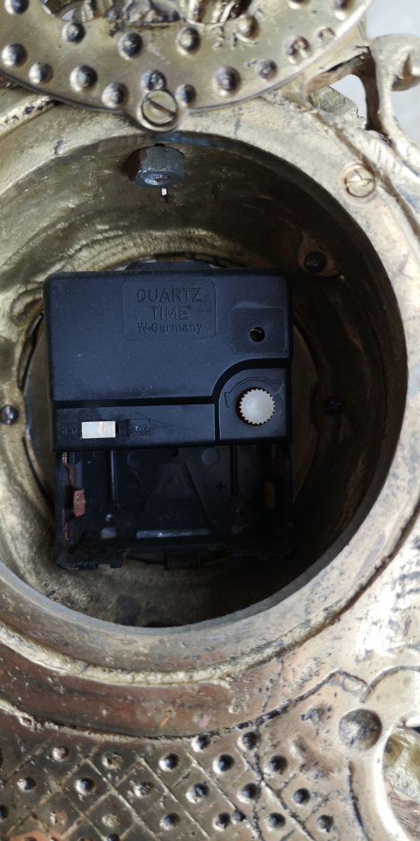 Reloj antiguo de bronce