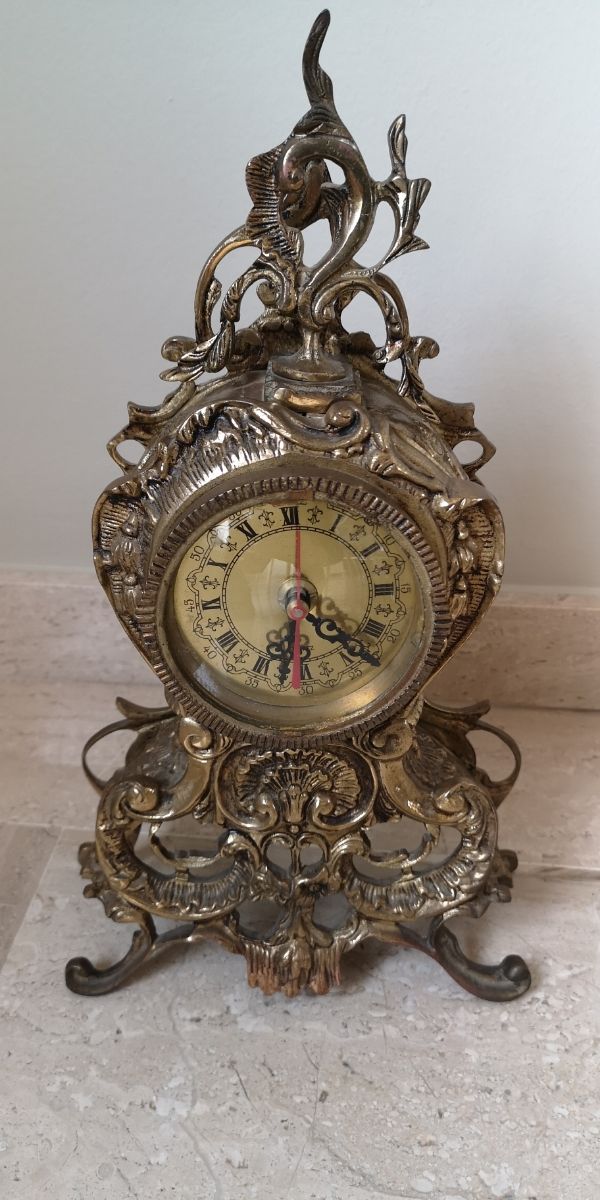 Reloj antiguo de bronce