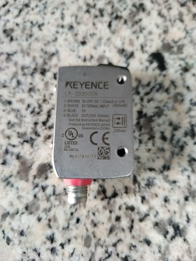 KEYENCE LR-ZB250CN