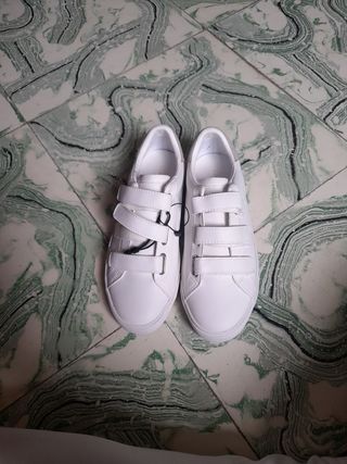 Zapatillas deporte de Zara para hombre | FASHIOLA.es