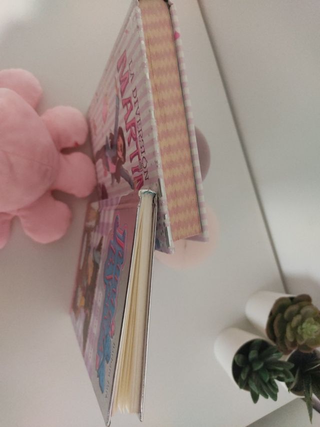 libro Martina y otro de reagalo