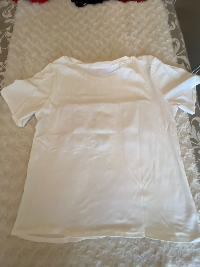 Camiseta con letras de peluche M