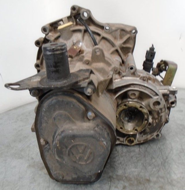 CAJA CAMBIOS USADA VOLSKWAGEN POLO 1.0i REF. DKG