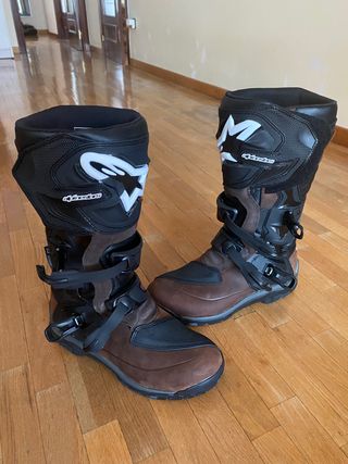 Botas moto alpinestar talla 44,5 de segunda mano por 170 EUR en Sabadell en  WALLAPOP