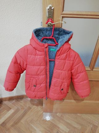 Abrigo niño Benetton de segunda mano por 15 EUR en Getafe en WALLAPOP