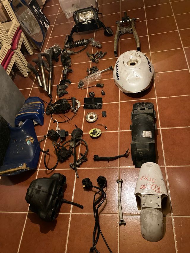 Despiece gsxf 600 tengo el motor