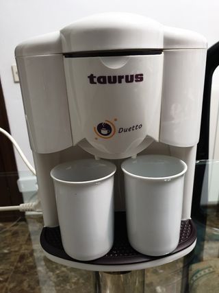 CAFETERA TAURUS DUETTO de segunda mano por 15 EUR en Barcelona en WALLAPOP