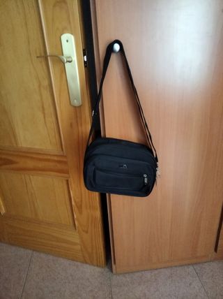 Mariconera de segunda mano por 5 EUR en Puebla de Vicar en WALLAPOP